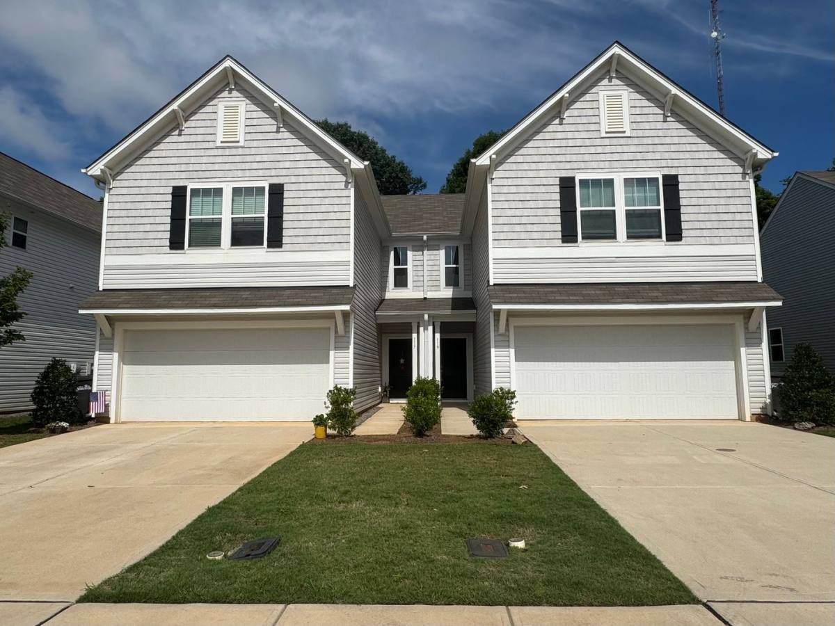 Townhouse for rent at 119 Lorcan Lane, Statesville, NC 28625