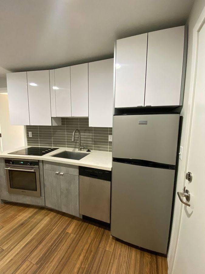 Apartment for rent at 6408 Phinney Ave N #4, Seattle, WA 98103