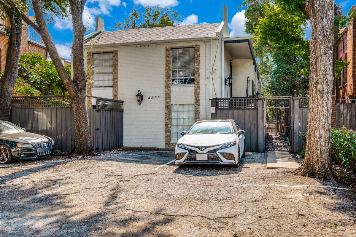Apartment for rent at 4427 Holland Ave #201, Dallas, TX 75219