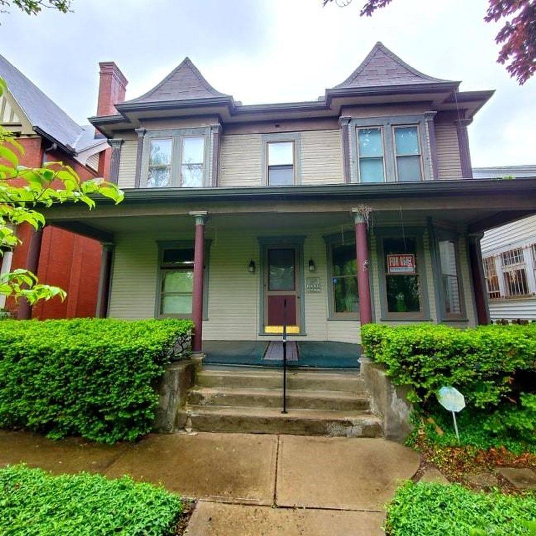 Apartment for rent at 439 Grafton, Dayton, OH 45406