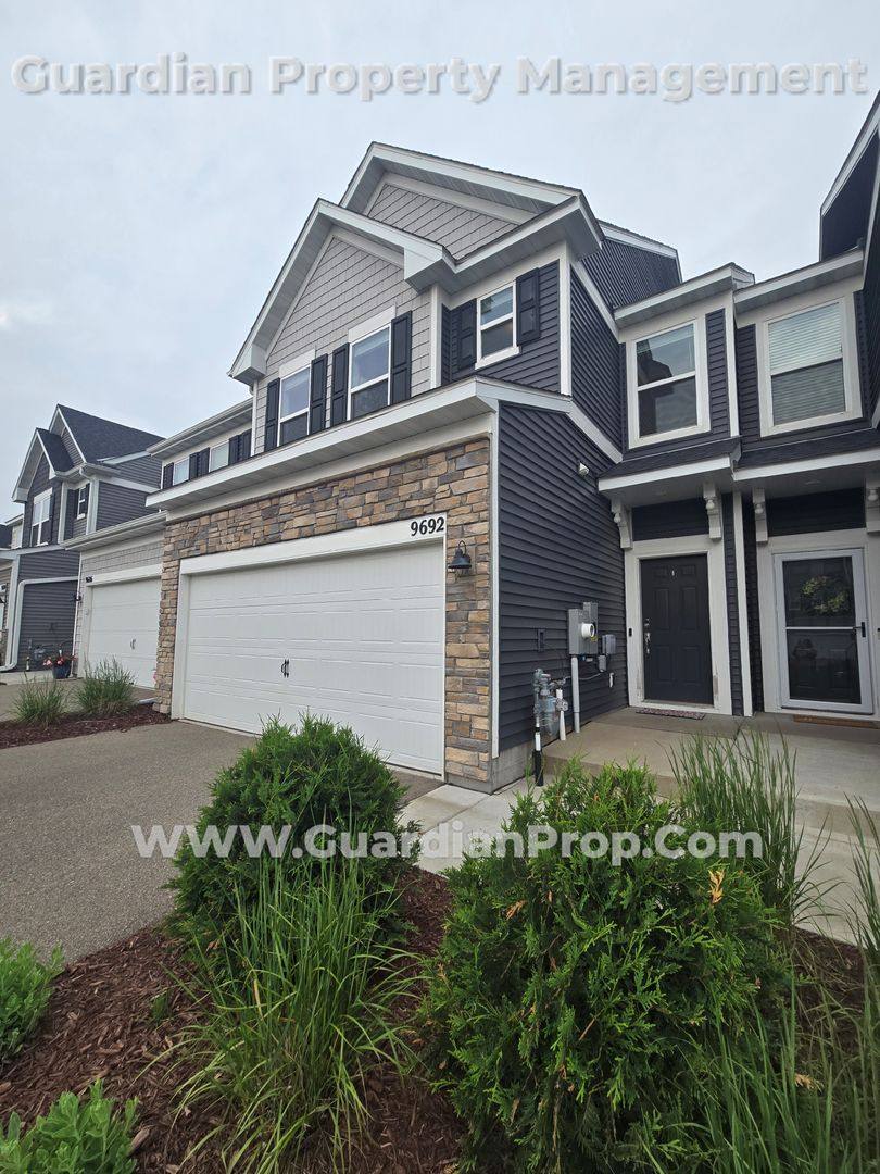 Townhouse for rent at 9692 4th St Lane N, Lake Elmo, MN 55042