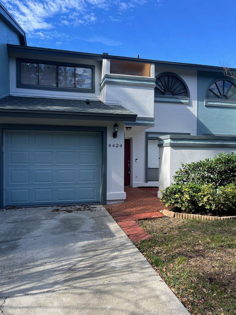 Townhouse for rent at 4424 Dunwoody Place, Orlando, FL 32808