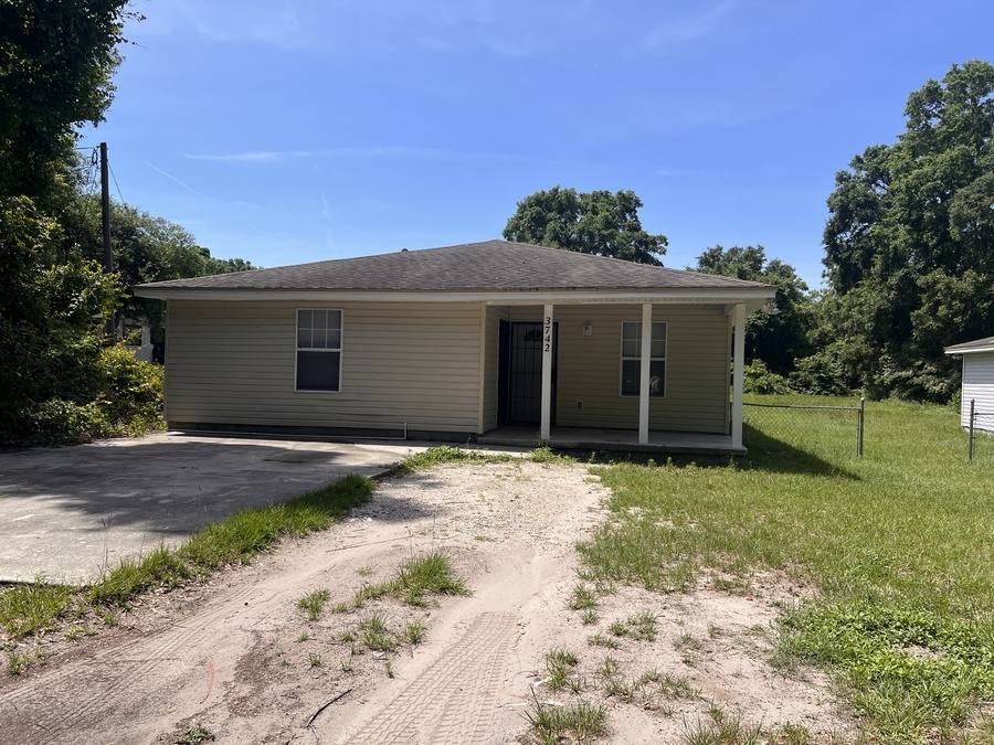 House for rent at 3742 Beverly Ave, Jacksonville, FL 32208