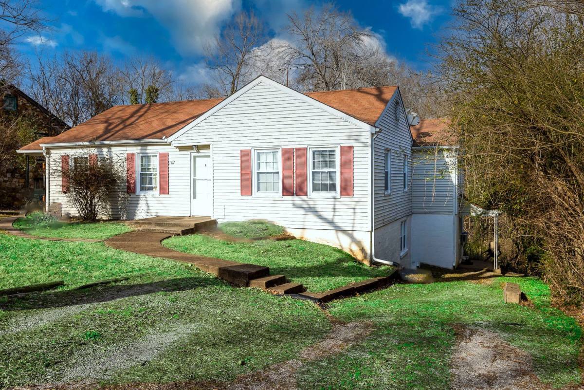 Apartment for rent at 187 Delmar Dr, Clarksville, TN 37040
