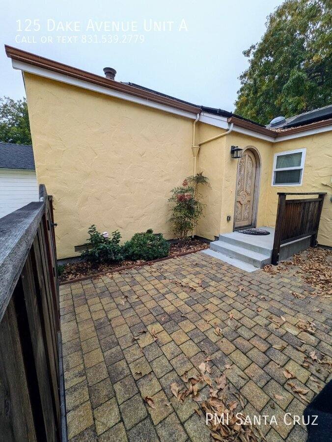 House for rent at 125 Dake Ave #A, Santa Cruz, CA 95062