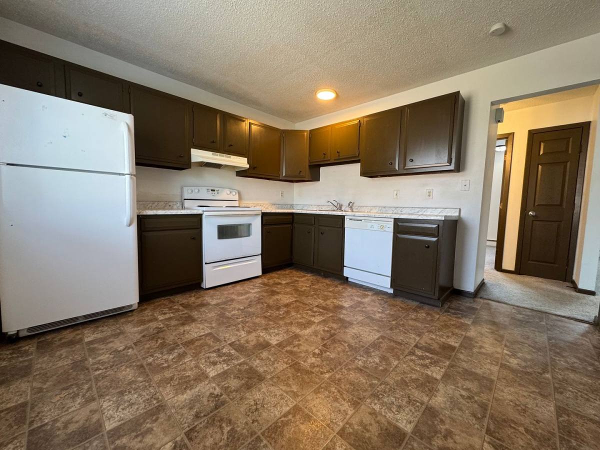 Apartment for rent at 114 W 43rd St, Sioux Falls, SD 57105