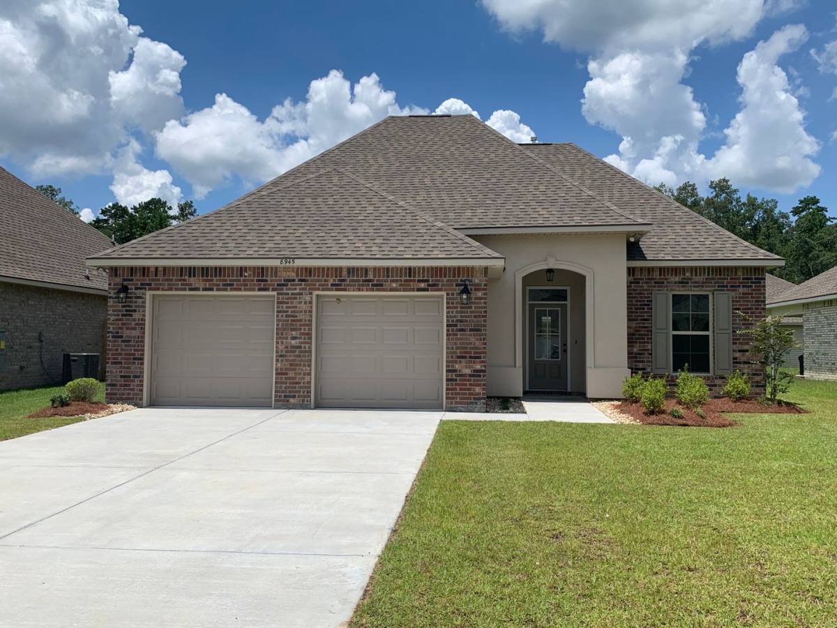House for rent at 8945 Dalwood Dr, Denham Springs, LA 70726