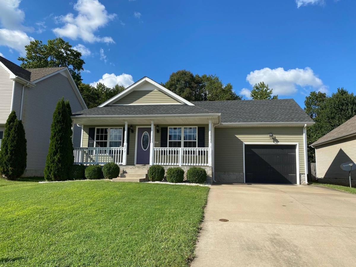 House for rent at 673 Sly Fox Dr, Clarksville, TN 37040