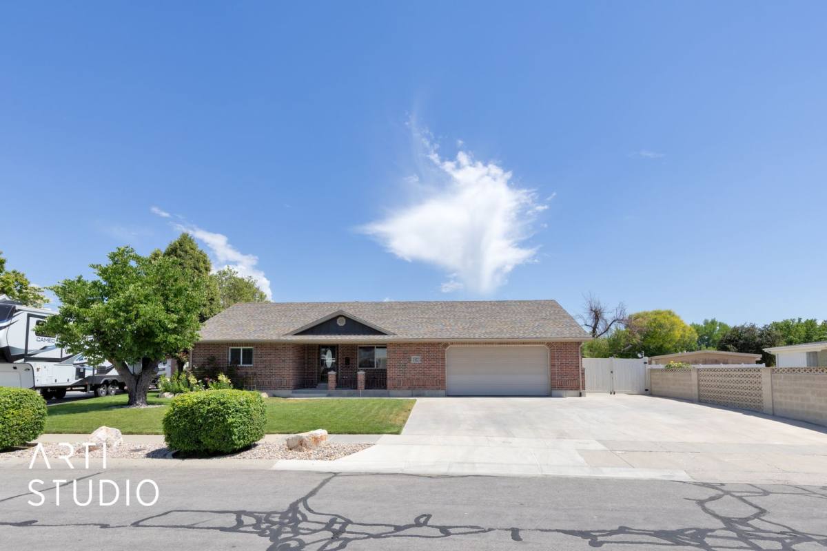 House for rent at 1522 Smiley Dr, Salt Lake City, UT 84123