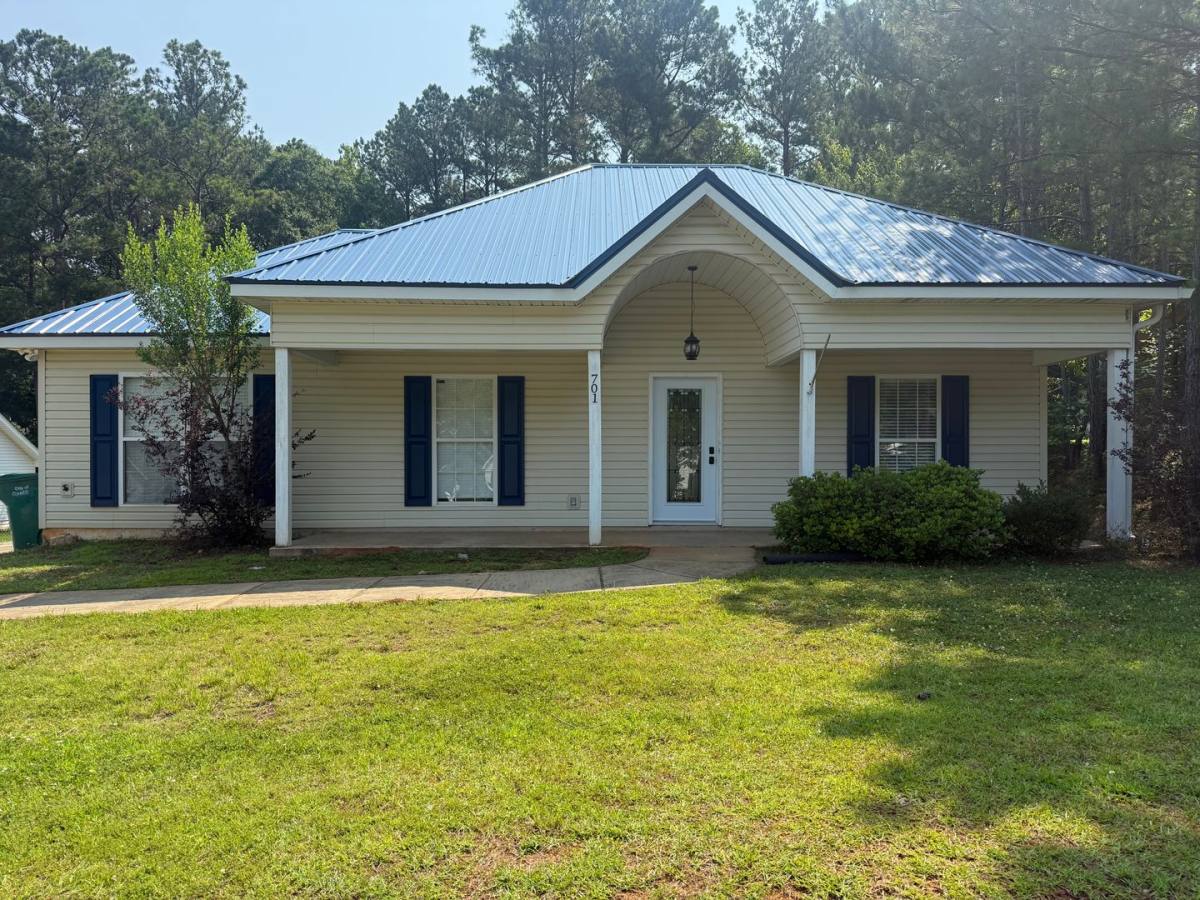 House for rent at 701 Rustic St, Opelika, AL 36801