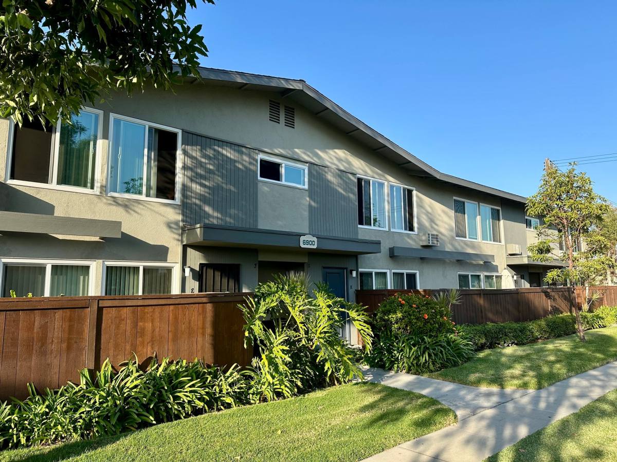 Apartment for rent at 6640-6930 Westpark Place, Westminster, CA 92683