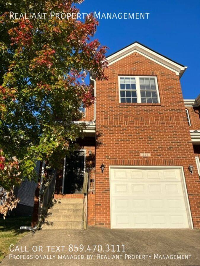 House for rent at 229 Ridgewood Dr, Nicholasville, KY 40356