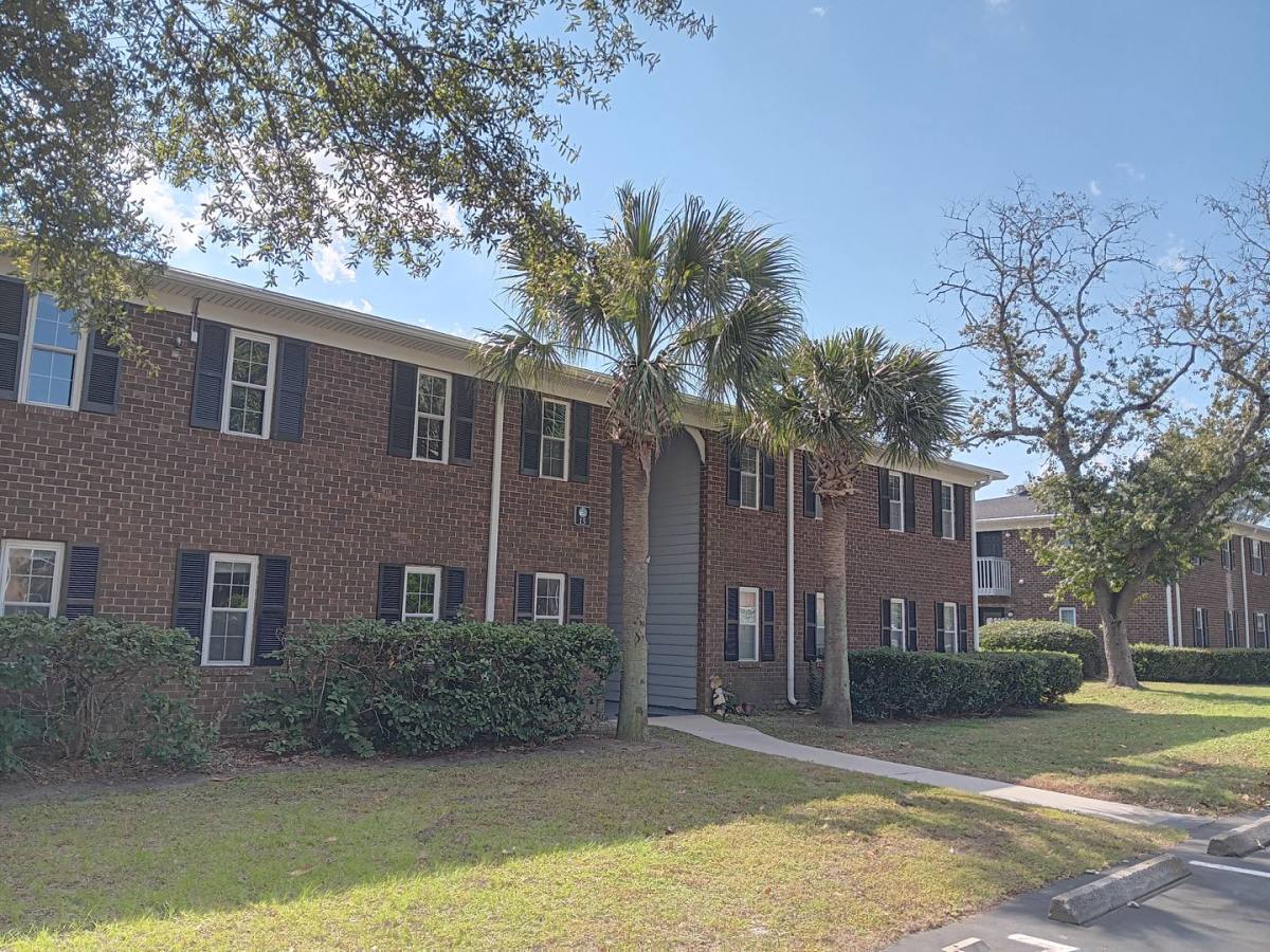 Condo for rent at 21 Rivers Point Row #15G, Charleston, SC 29412