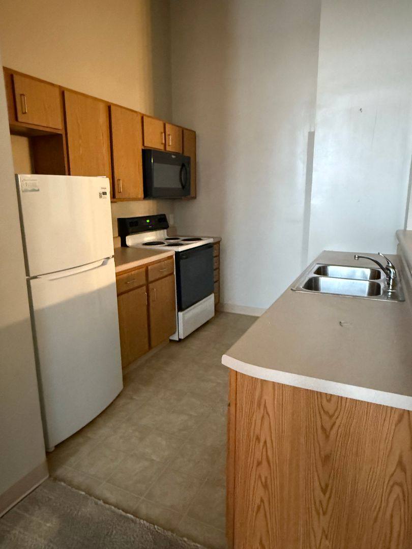 Apartment for rent at 400 E S, Gas City, IN 46933