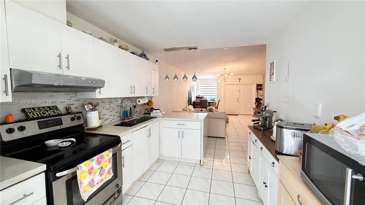House for rent at 9149 NW 119th Terrace #159, Hialeah, FL 33018