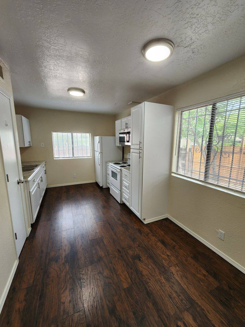 Apartment for rent at 505 Princeton Dr SE A-B, Albuquerque, NM 87106