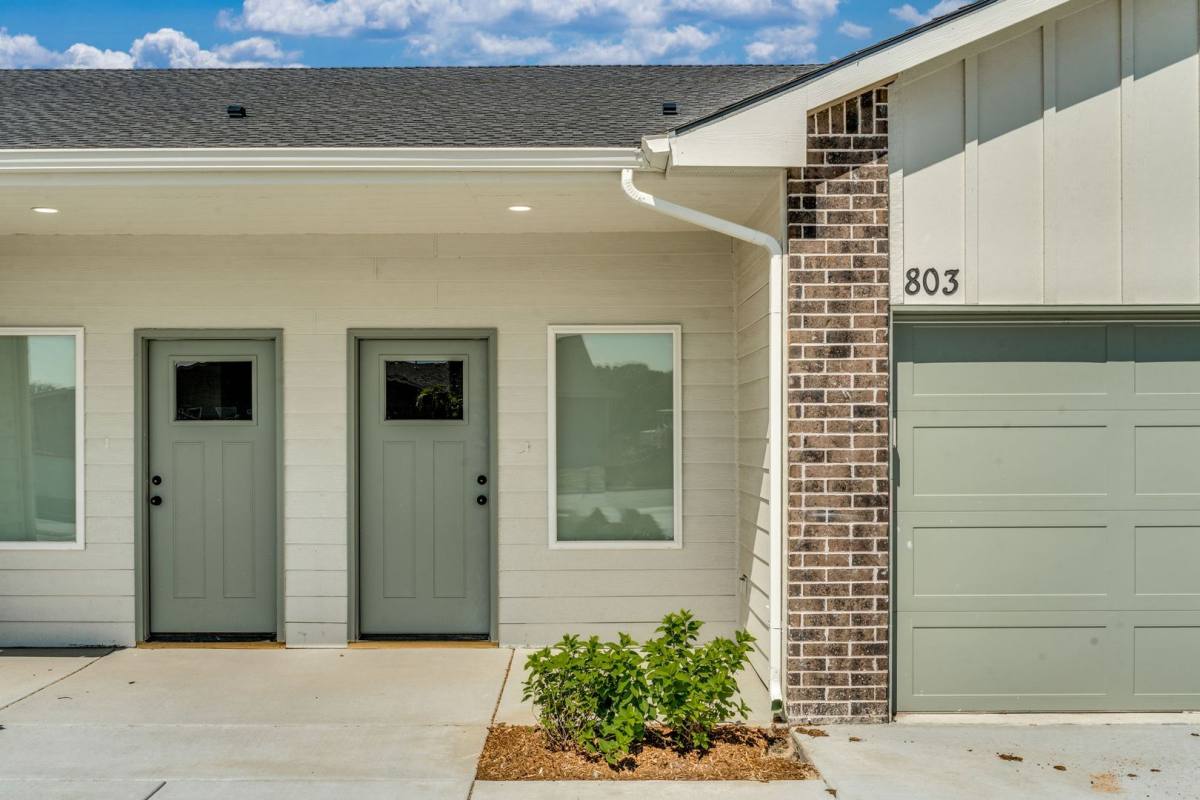 House for rent at 815 S Blaine St, Newton, KS 67114