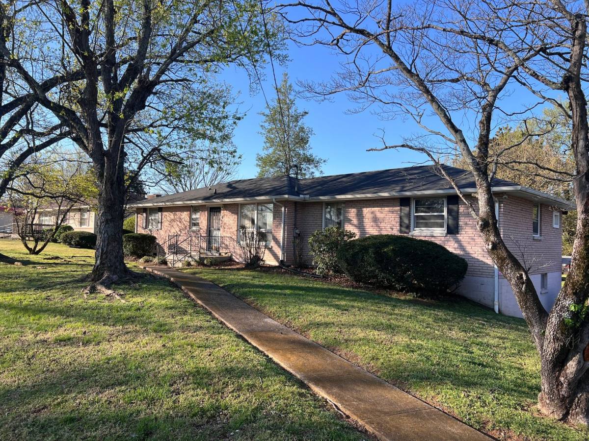 House for rent at 728 Robert Burns Dr, Nashville, TN 37217