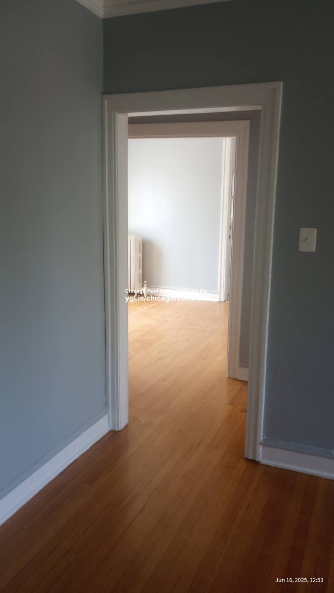 Apartment for rent at 1317 Estes, Chicago, IL 60626