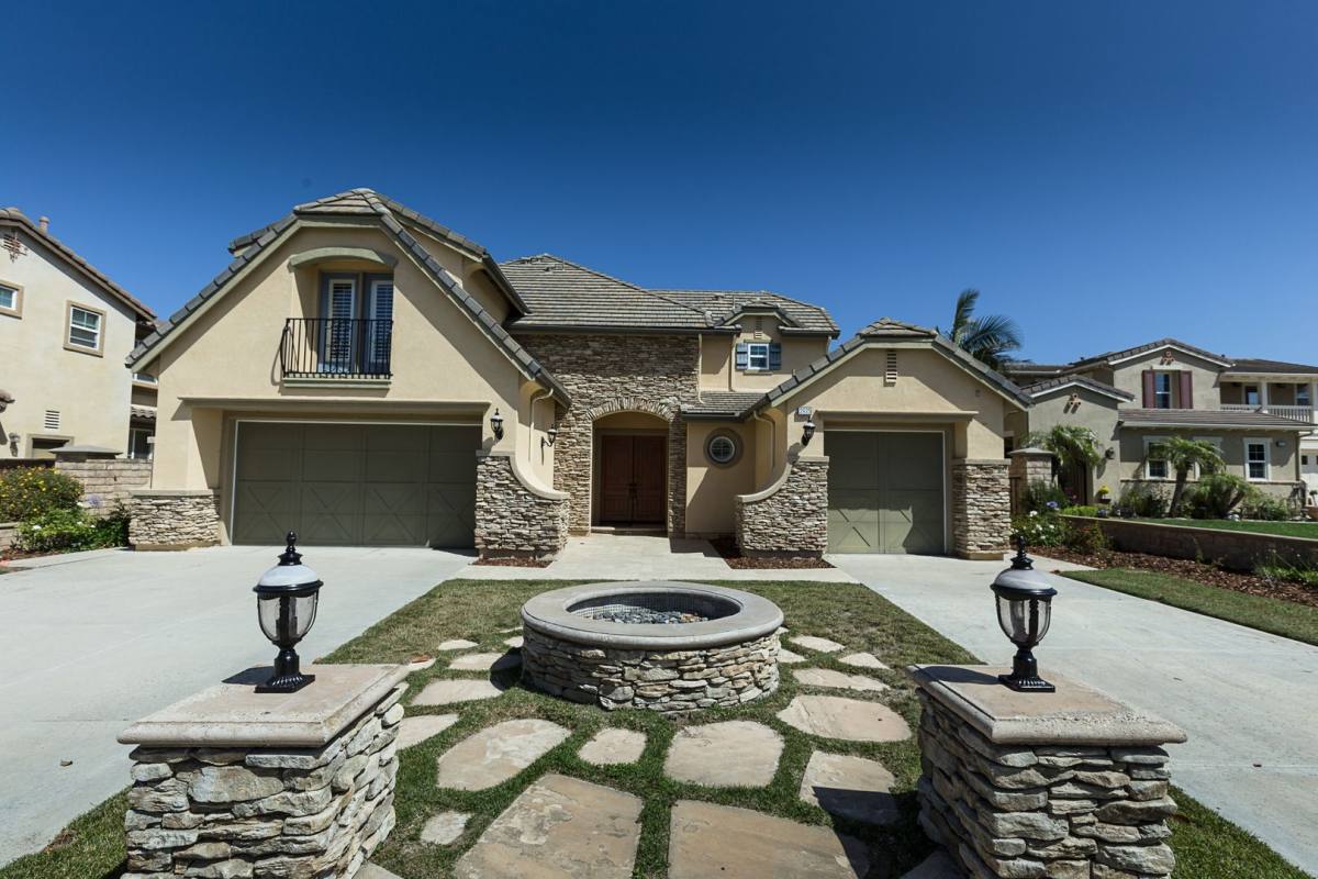 House for rent at 2925 Dove Canyon Dr, Oxnard, CA 93036