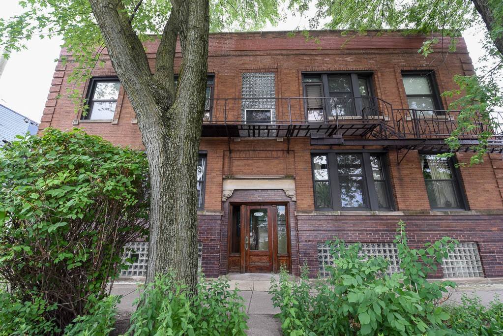 Apartment for rent at 2821 Shakespeare #F4, Chicago, IL 60647