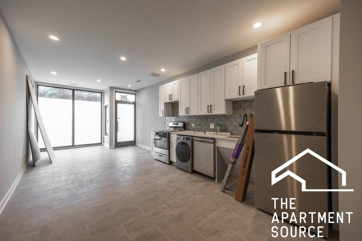 Apartment for rent at 5418 W Belmont #1, Chicago, IL 60641