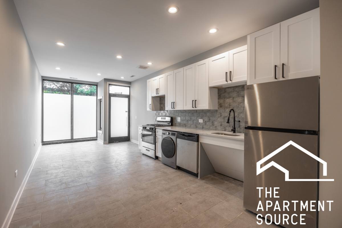 Apartment for rent at 5422 W Belmont #1, Chicago, IL 60641