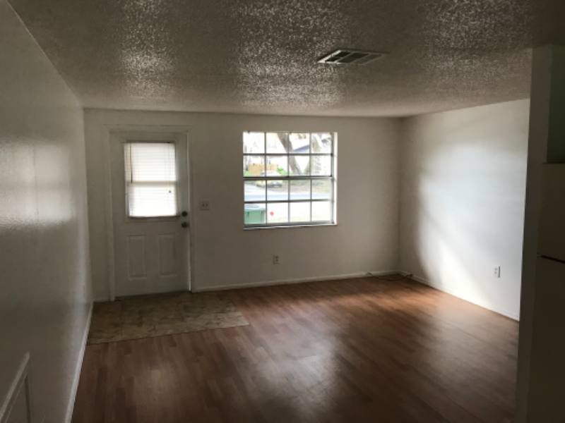 Apartment for rent at 4846 5th St, Zephyrhills, FL 33542