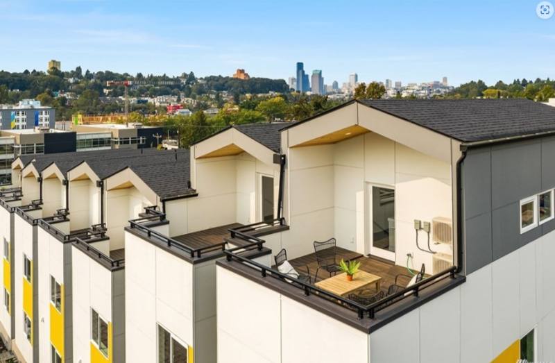 Townhouse for rent at 1919 24th Ave S #C, Seattle, WA 98144