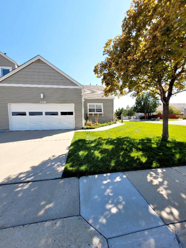 Townhouse for rent at 15555 E 40th Ave, Denver, CO 80239