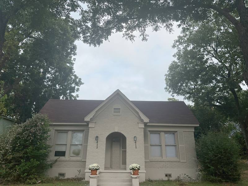 Apartment for rent at 415 S Prairieville St, Athens, TX 75751