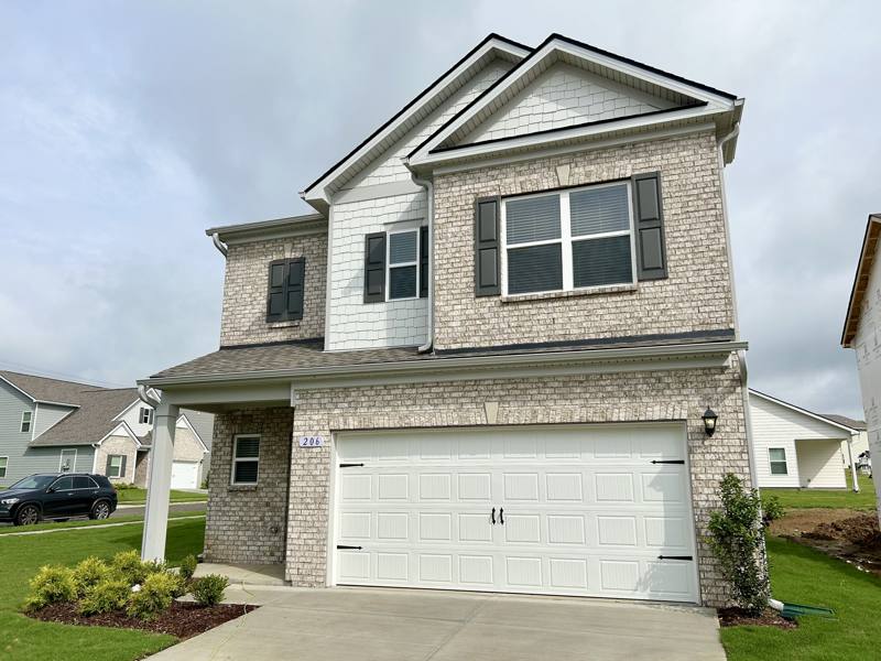 House for rent at 206 Summerlin Dr, Gallatin, TN 37066