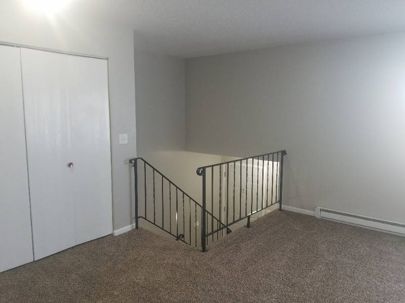 Townhouse for rent at 806 11th St NW, Valley City, ND 58072