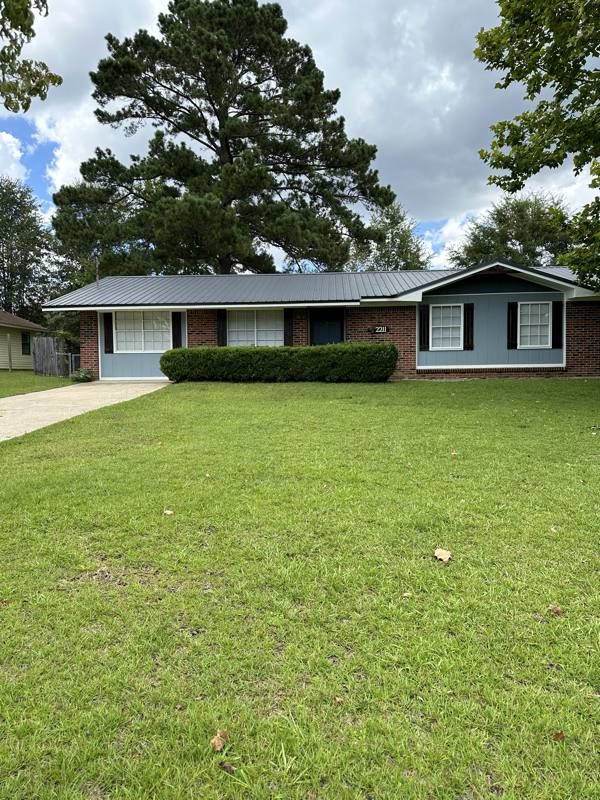 House for rent at 2211 Shannondoah Dr, Dothan, AL 36301