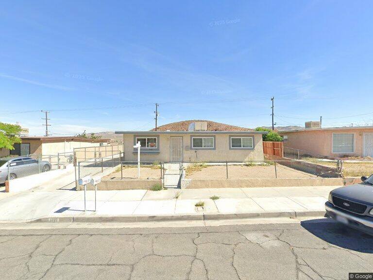 House for rent at 1121 Mojave Dr, Barstow, CA 92311