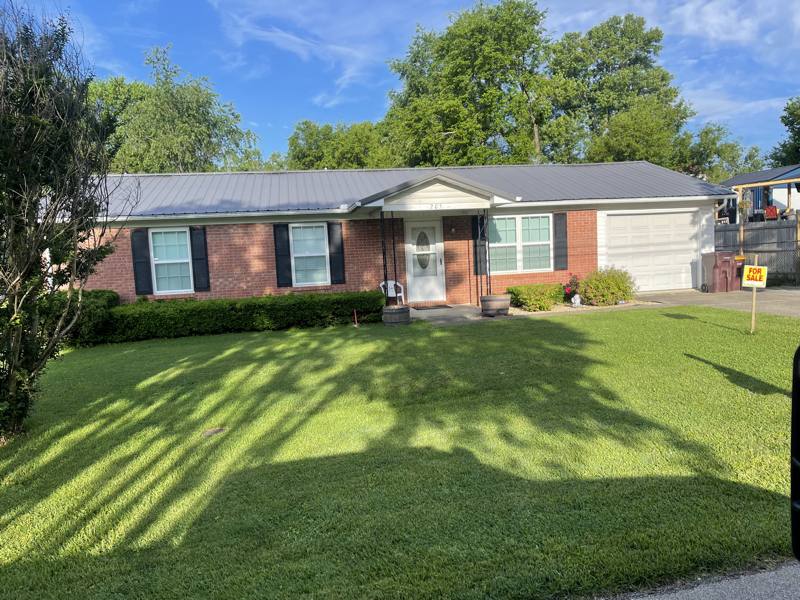 House for rent at 205 Liberty St, Somerset, KY 42501