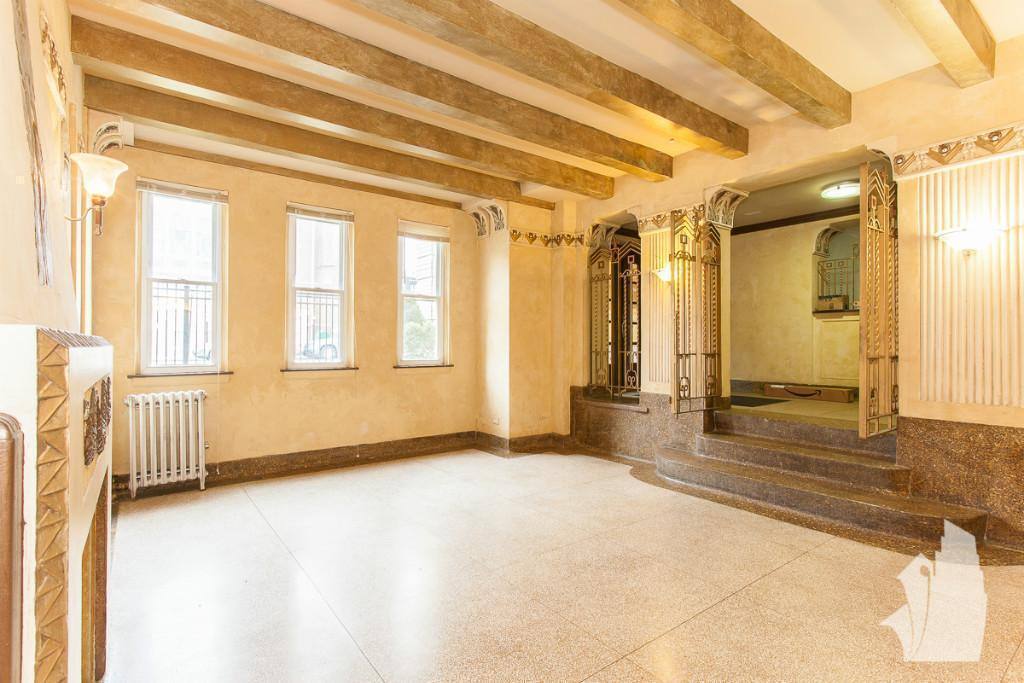 Apartment for rent at 2600 N Kimball Ave #206, Chicago, IL 60647