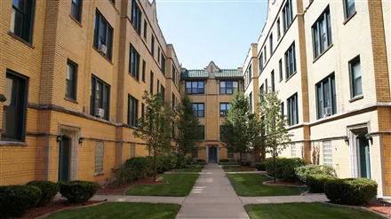 Apartment for rent at 2330 N Spaulding Ave #2B, Chicago, IL 60647