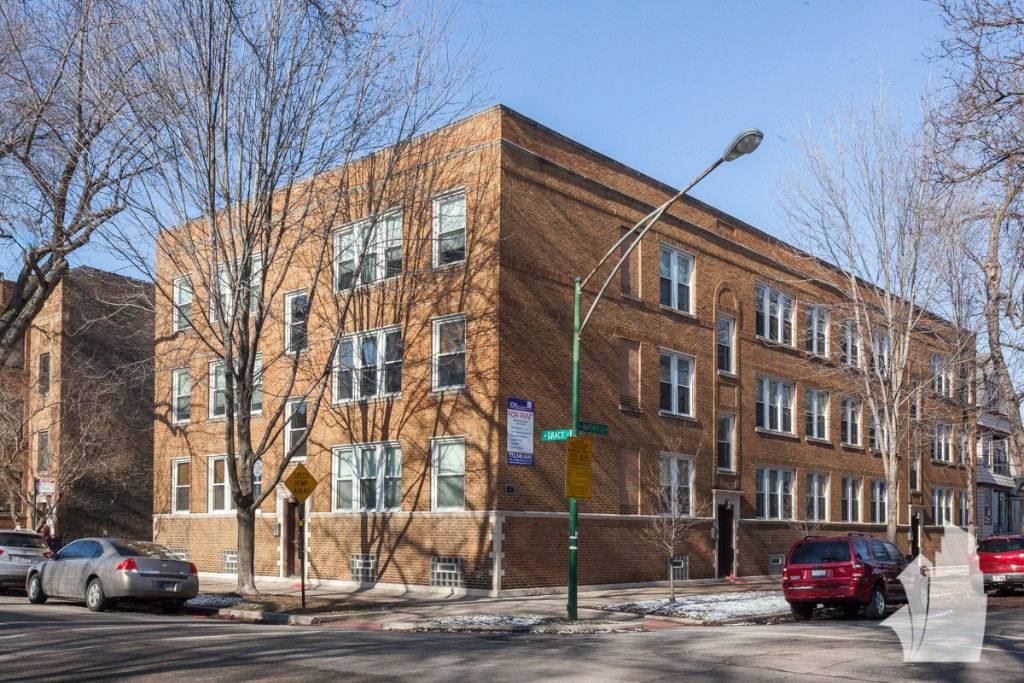 Apartment for rent at 1634 W Grace St #1, Chicago, IL 60613