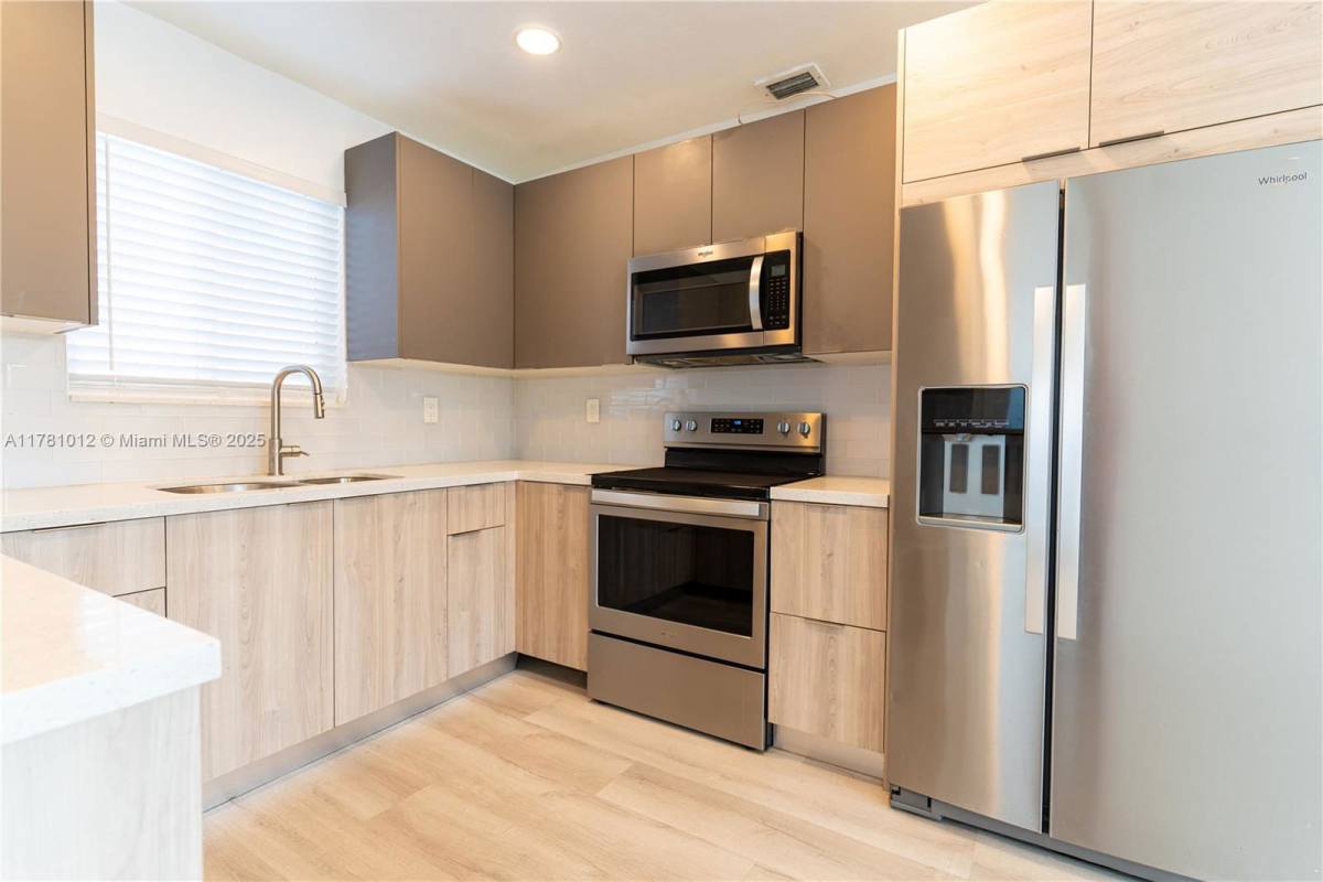 House for rent at 431 NW 47th St, Miami, FL 33127