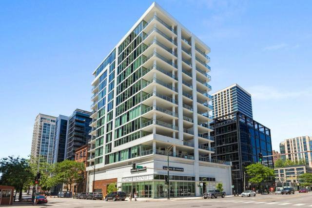 Apartment for rent at 144 W Erie #1002, Chicago, IL 60654