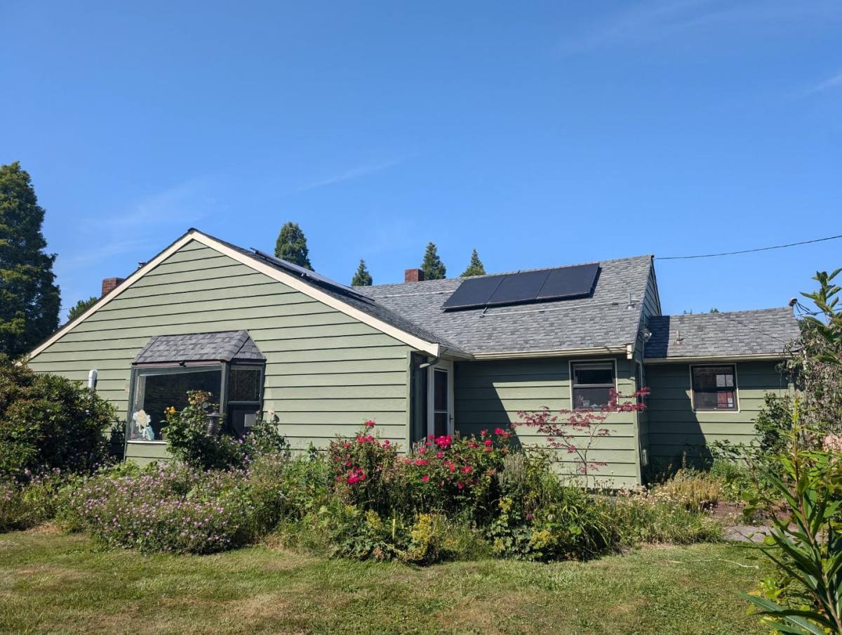 House for rent at 1740 Marine Dr, Bellingham, WA 98226
