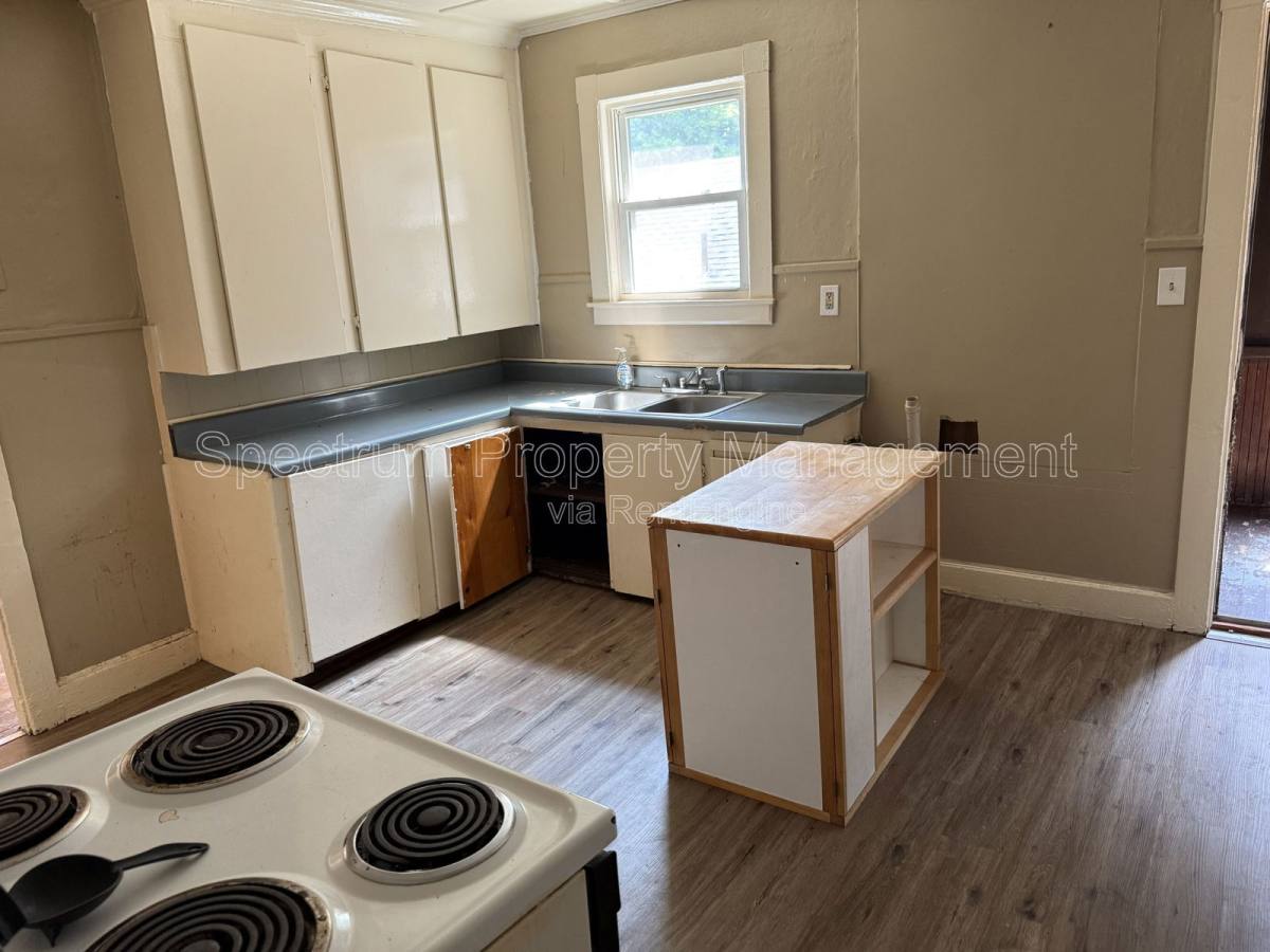 Apartment for rent at 18 King St #2, Waterville, ME 04901