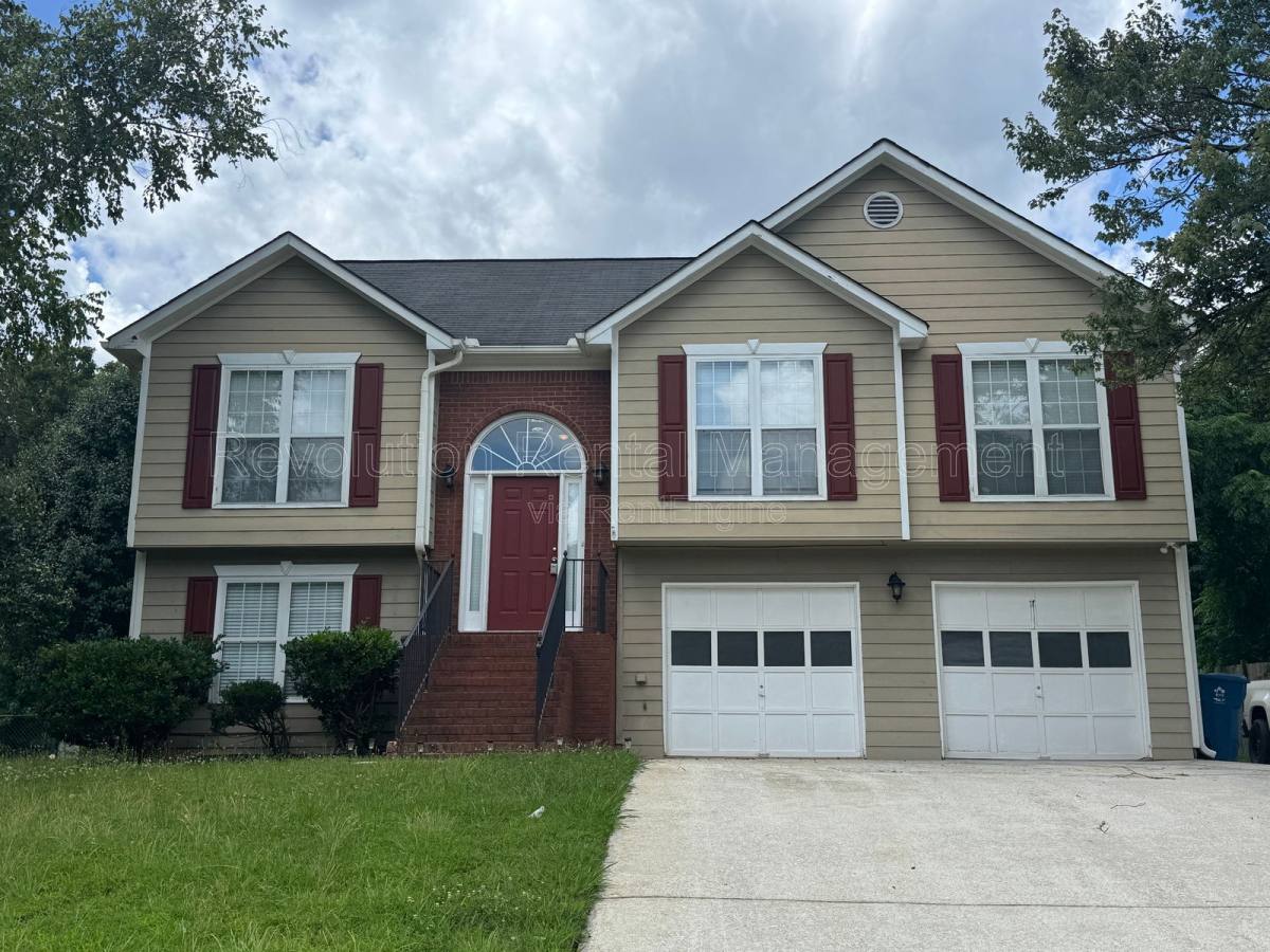 Condo for rent at 1055 Leighs Brook Way, Dacula, GA 30019