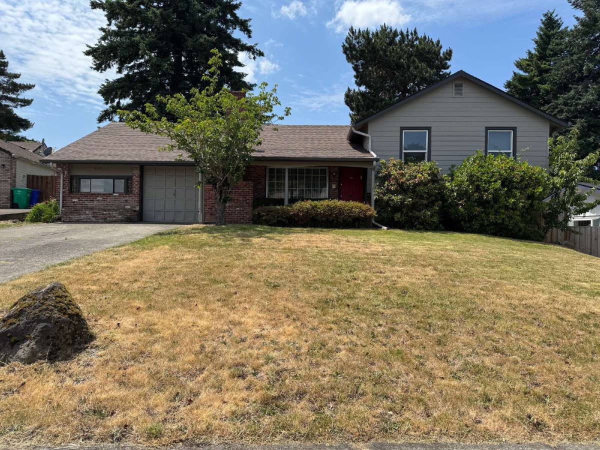 House for rent at 3809 NE 137th Place, Portland, OR 97230