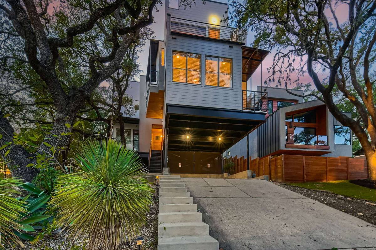 Condo for rent at 2612 Carnarvon Lane #A, Austin, TX 78704