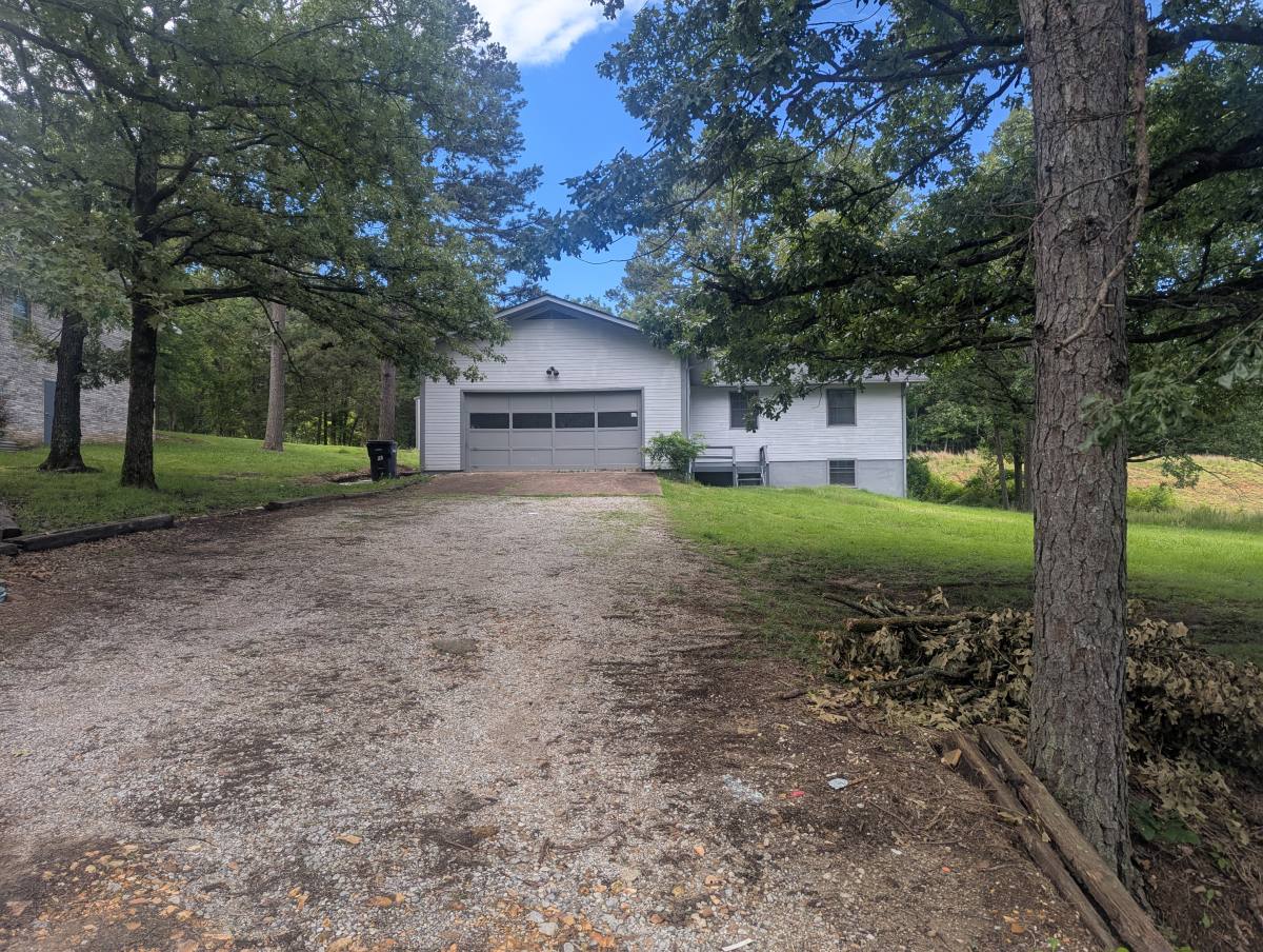 House for rent at 150 Stone Flag Rd, Batesville, AR 72501