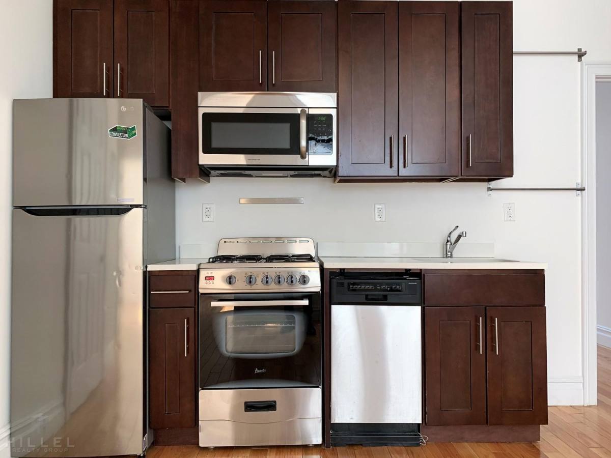 23-15 30th Ave #A9, Astoria, NY 11106
