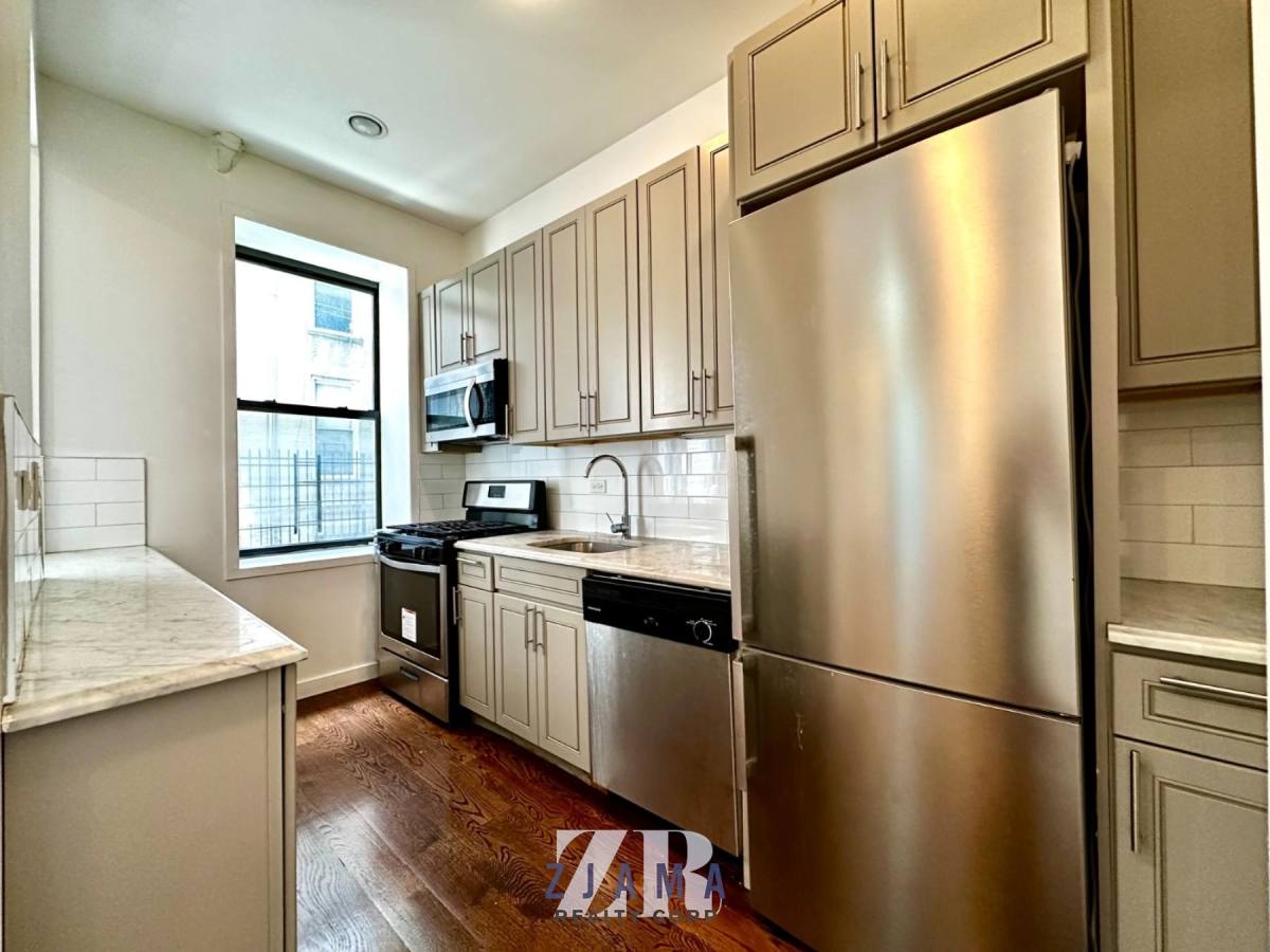 Apartment for rent at 410 Eastern Parkway #1C, Brooklyn, NY 11225