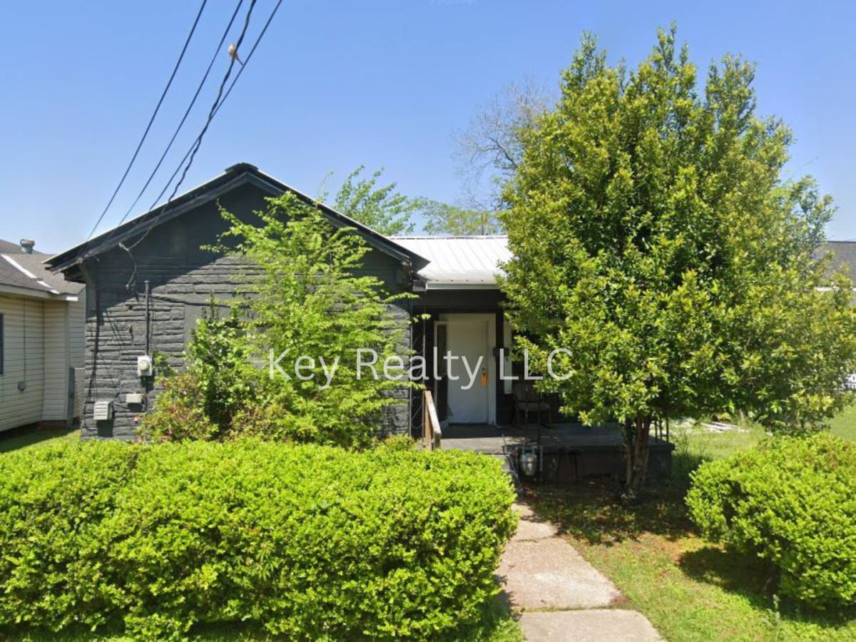 House for rent at 306 Williamson St, Alexandria, LA 71302